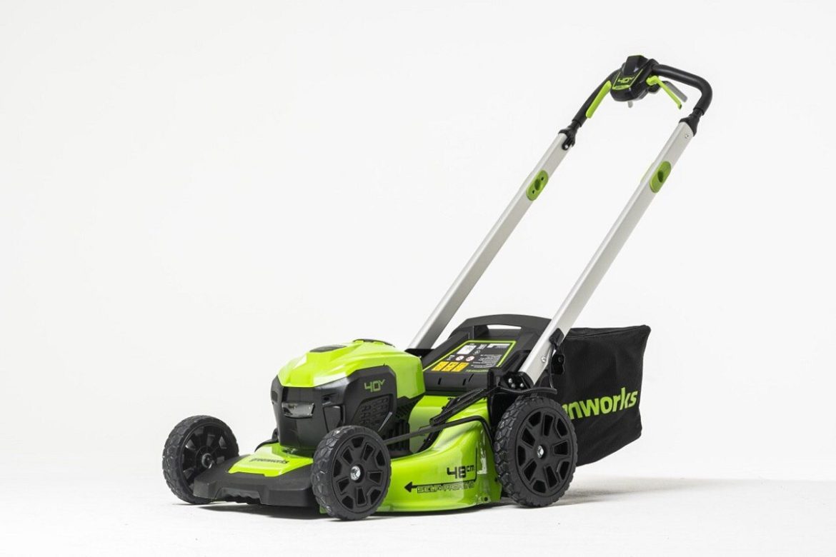 самоходная газонокосилка Greenworks GD40LM48SP