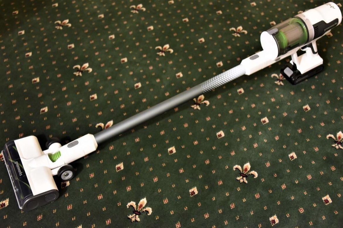 вертикальный пылесос Greenworks G24SVK4D внешний вид вертикальный пылесос Greenworks G24SVK4D