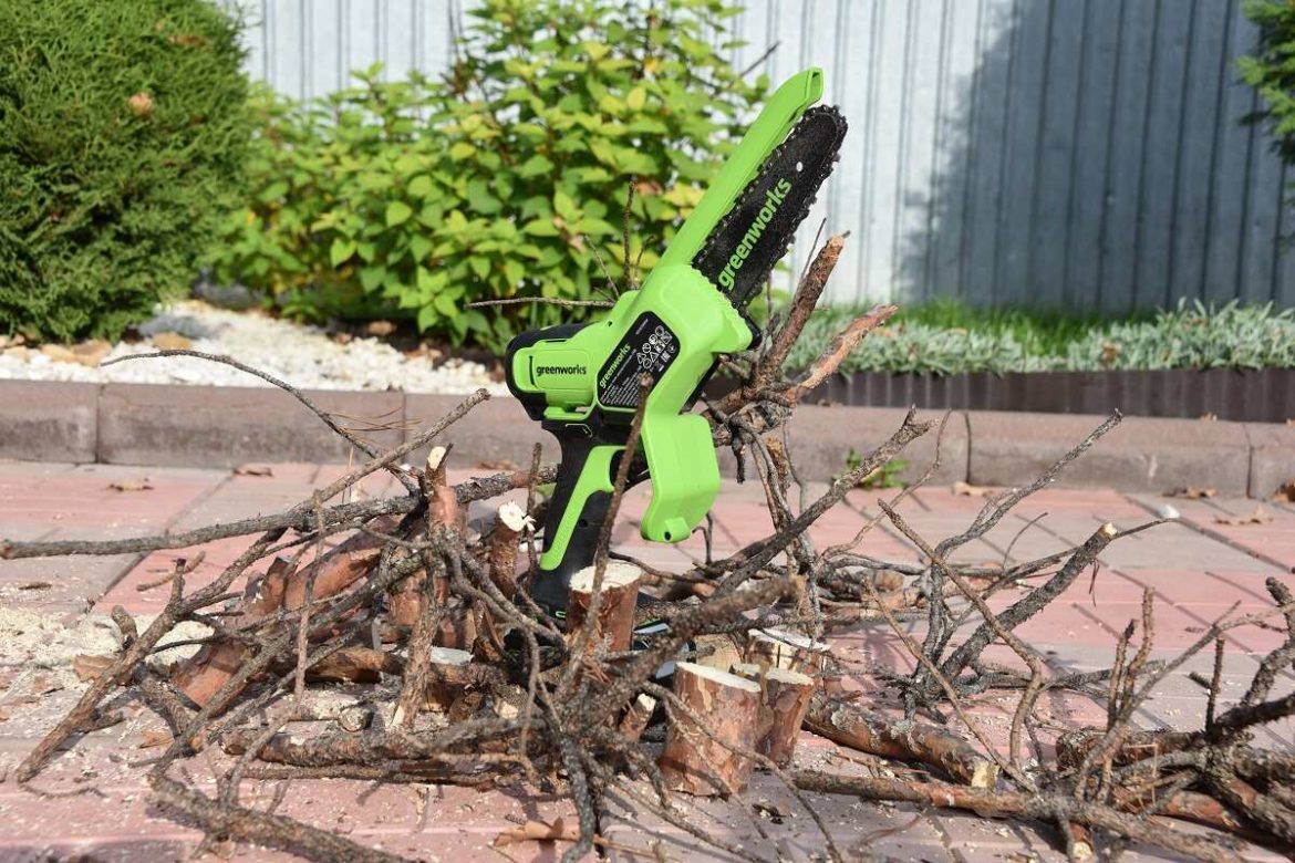 аккумуляторная цепная пила Greenworks GD24CSMNX