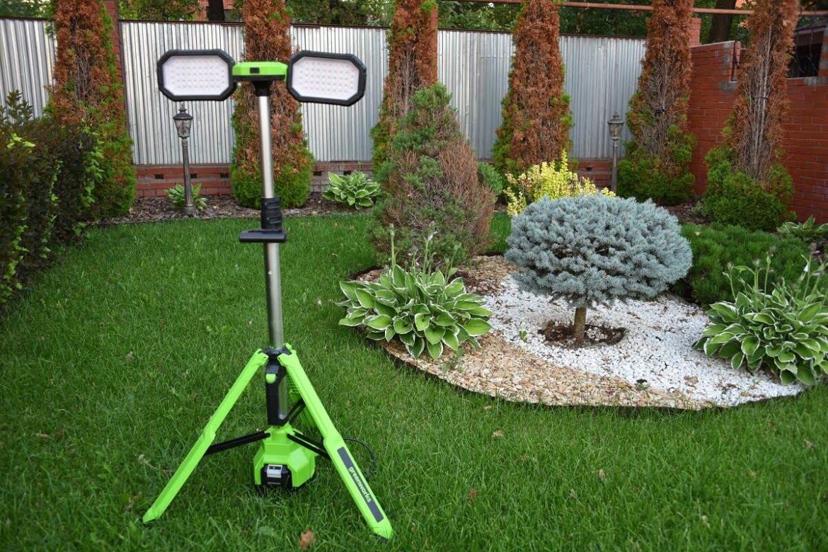 аккумуляторная осветительная мачта Greenworks GPT-STL